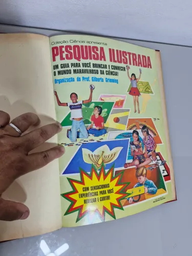 Álbum de figurinhas Pesquisa Ilustrada de 1977 Completo Rio Gráfica