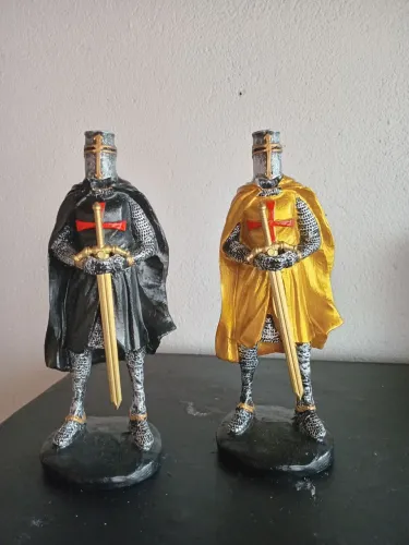  Estatuetas action figute Cavaleiros Templários 
