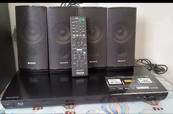 Home Theater Blu Ray 5.1 3D Sony Modelo BDV-E290 ( Potência 850W RMS )