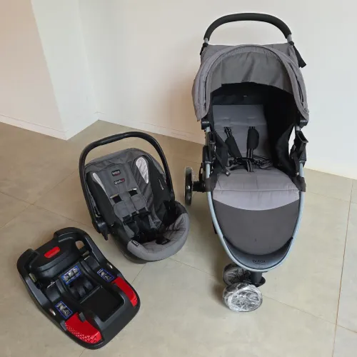 Carrinho de bebê + bebê conforto BRITAX