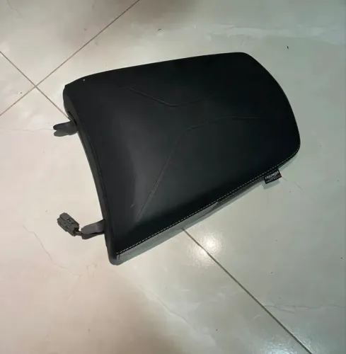 Banco traseiro original Tiger 900 c/ aquecedor