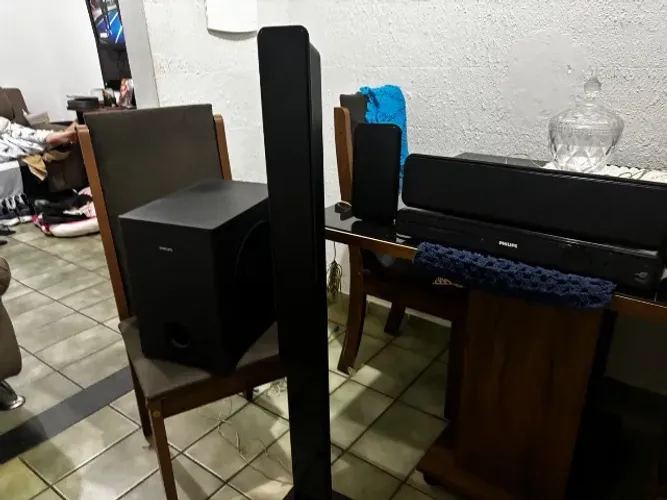 Home Theater Philips 5.1 (Com 2 Torres) - Som Potente (Leia a descrição)