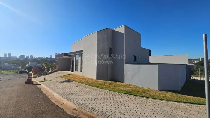 Venda de Casas / Condomínio na cidade de Araraquara
