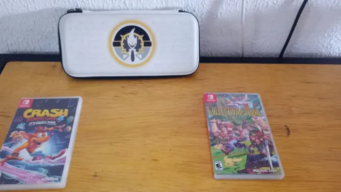 Jogos Nintendo Switch + Case protetora