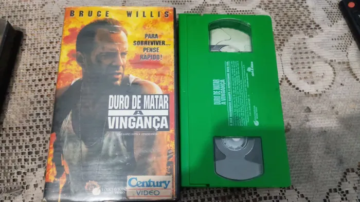 Fita VHS Duro de Matar A Vingança