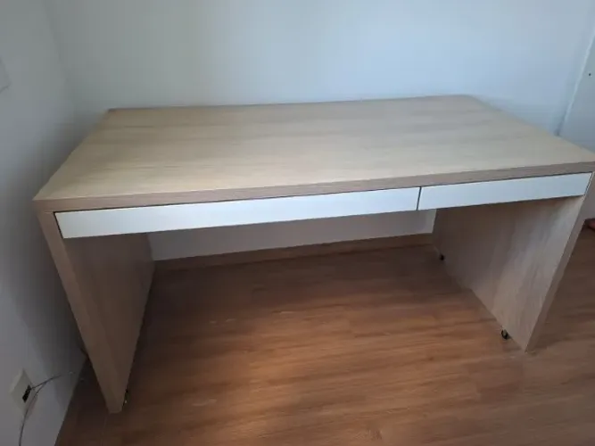 Mesa de Escritório
