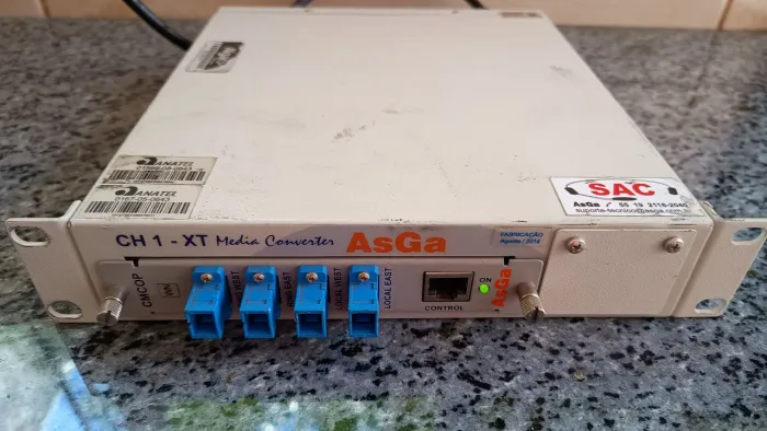 Vendo conversor de mídia Cmeth Ch1- XT rede Lan óptico Asga, funcionando.