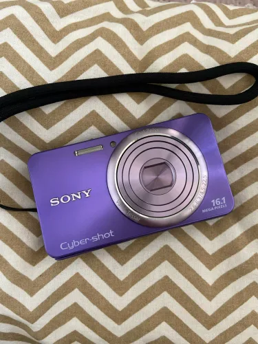 Vendo câmera digital Sony Cyber-shot