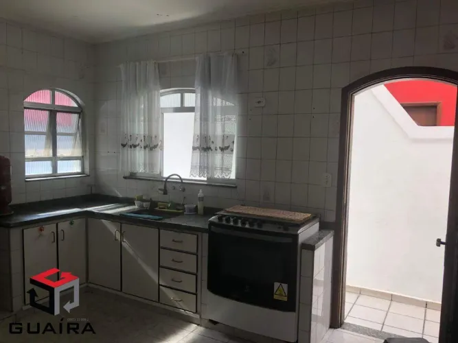 Casa terrea ,4 vagas, 4 quartos, 3 banheiros,Assunção/Eldizia comercial e residencial