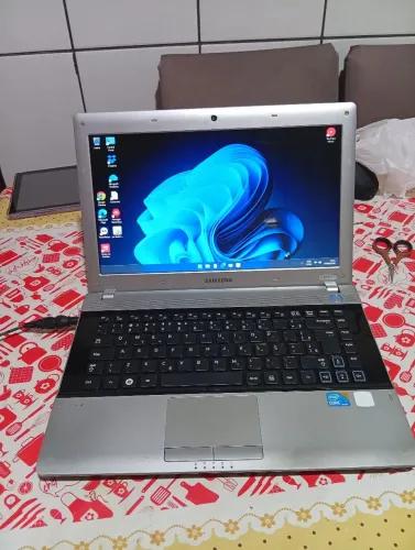 Notebook Samsung RV411