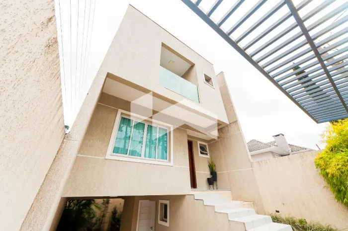 Apartamento com 154.01 m², 3 quartos sendo 1 suíte para alugar no bairro Barreirinha.