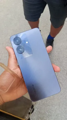 Realme note 60