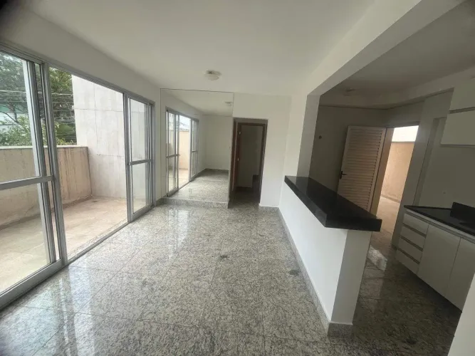 Apartamento com Área Privativa.