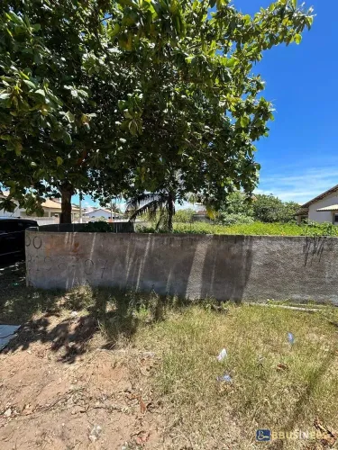 Terreno De Esquina Escriturado de 570m² em Grussaí Localização Privilegiada, Próximo à Pr