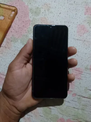 Cell A10s todo filé
