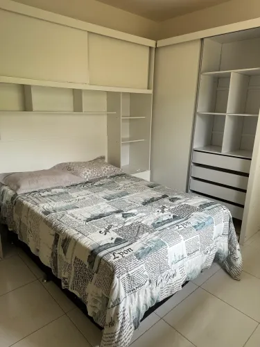 Vendo guarda-roupa