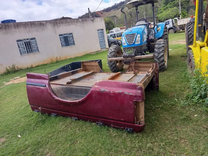 Caçamba de F1000 1997