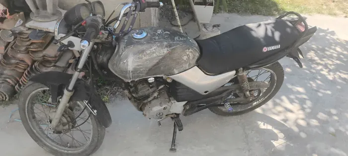 YBR 125 E 2006