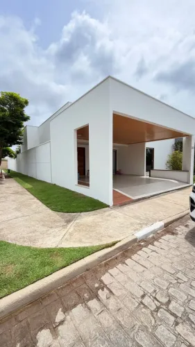 Aluga -se casa no Condomínio Allure Semi mobiliada 