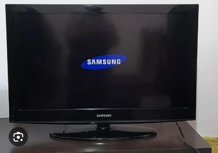 Vendo TV Samsung 32 polegadas