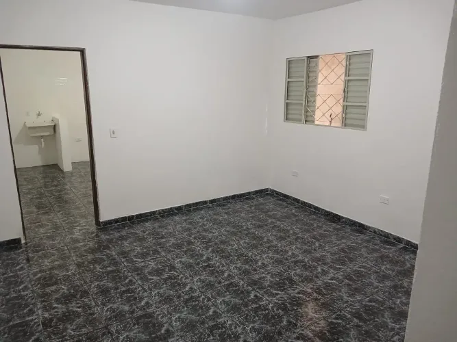Casa para locação com 01 dormitório no Jardim tulipas em Jundiaí - SP.