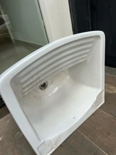 Tanque de Louça da marca Deca