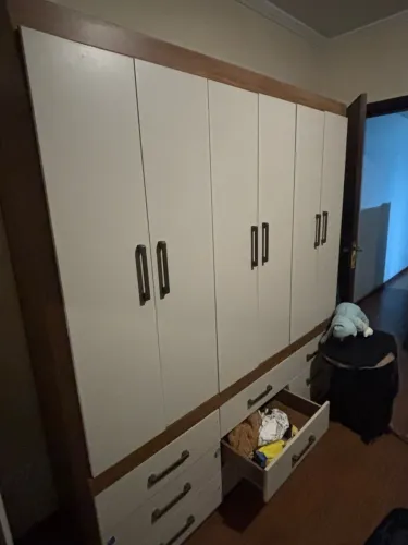 Guarda roupa casal - Desmontado