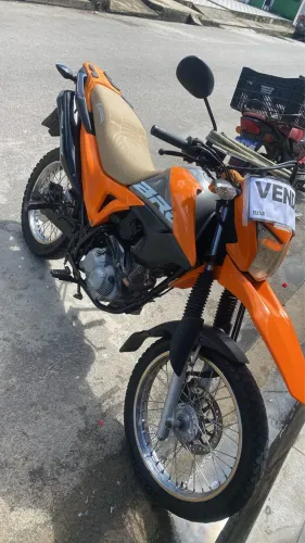 Bros 2018 emplacada 2026