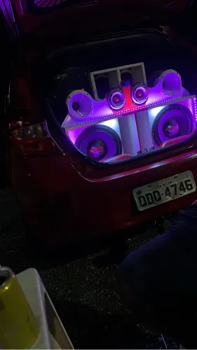 Som automotivo pesado com qualidade 