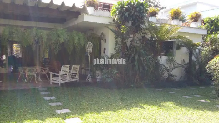 SOBRADO JARDIM GUEDALA 5 SUITES,RUA ARBORIZADA