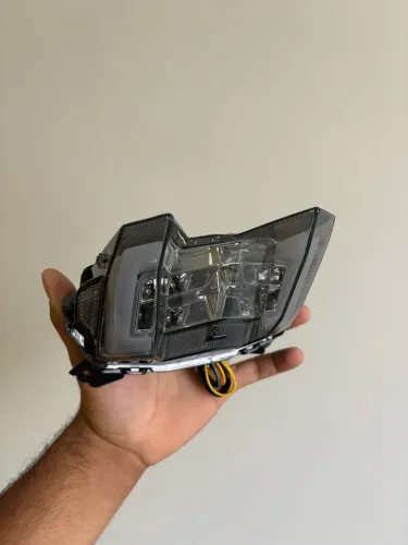Lanterna de led mt09