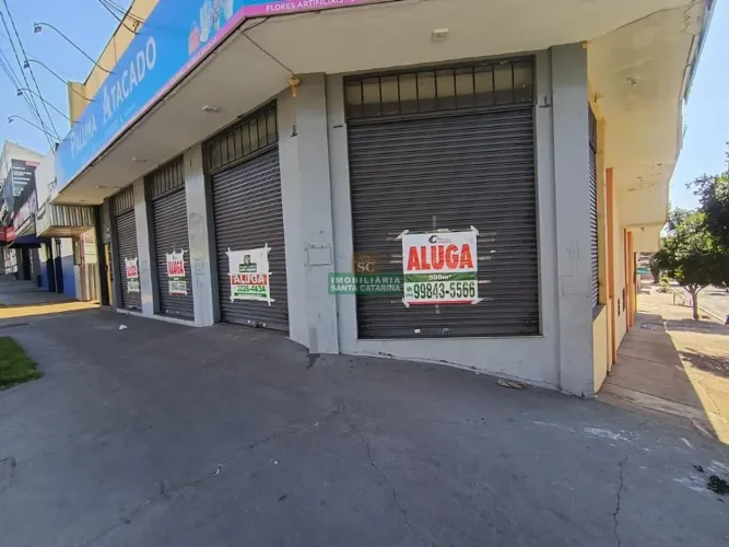 ALUGA | Salão Comercial na Zona 07 Maringá | 408 m² de Área Útil