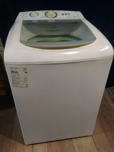 Máquina de lavar roupa Eletrolux