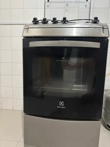 Fogão 4 bocas Electrolux