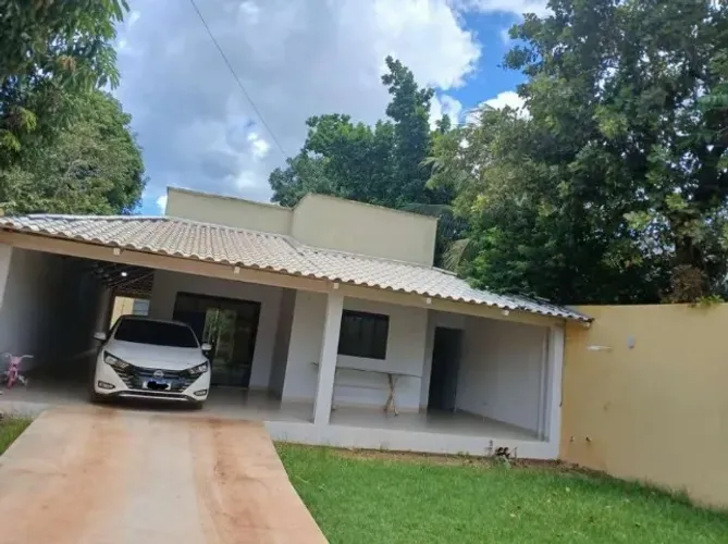 Vende-se casa no Jardim Tavares