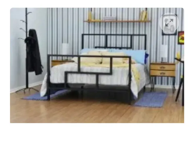 Cama de ferro com colchão 