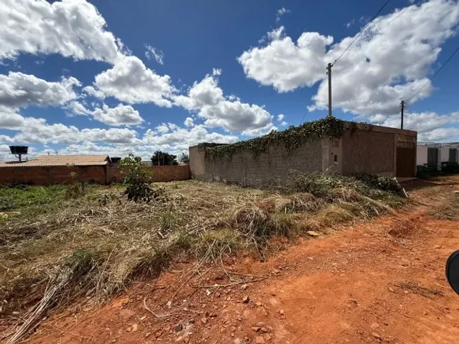Lote 200m² São Sebastião Morro da Cruz