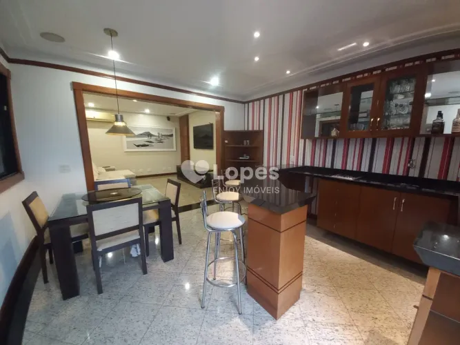 Lopes Enjoy Imóveis Vende Cobertura com 4 quartos, sendo 3 suítes, e 352m2 no Recreio dos