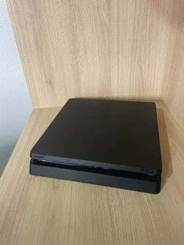 PlayStation 4 Slim