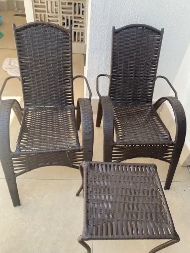 Conjunto duas cadeiras e mesinha para varanda