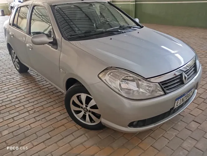 Renault Symbol Privilège Hi-flex 1.6 16V 4P 2010