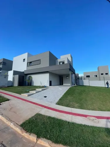 Sobrado para aluguel e venda possui 150 metros quadrados com 3 quartos