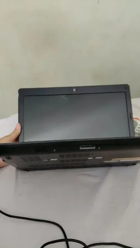 Notebook CCE para retirada de peças 