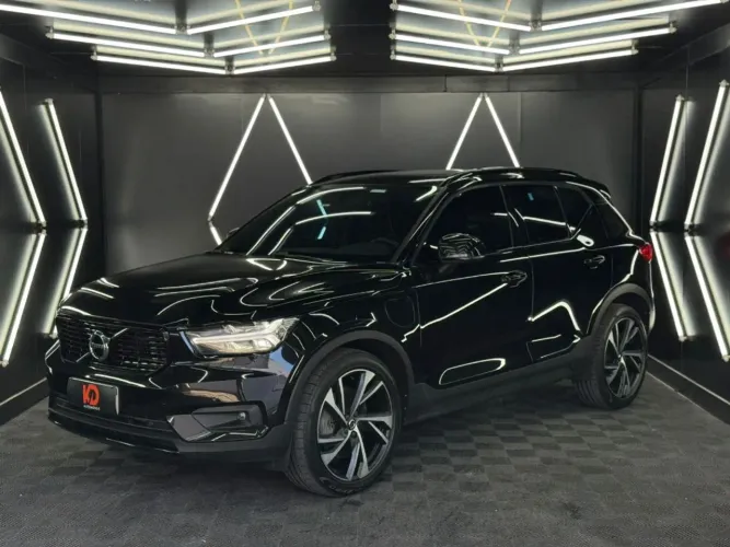 Volvo XC40 XC 40 T-5 Híbrido R-design 1.5 262cv FWD 2021