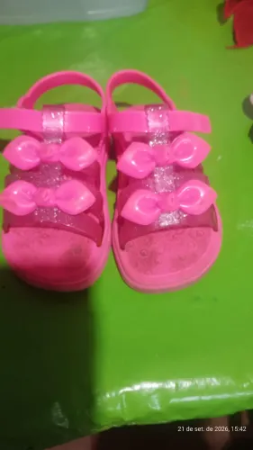 Vendo sandália números 26.27.28