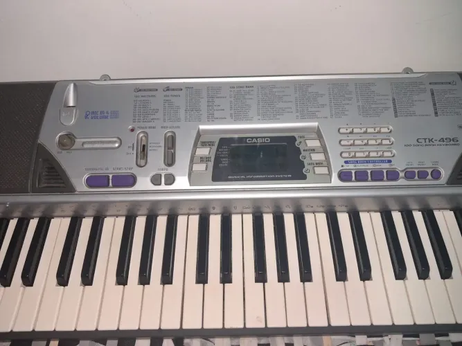Teclado Casio CTK-496