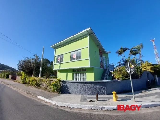 Excelente Apartamento 1 dormitório(s) em Armação do Pântano do Sul - Florianópolis