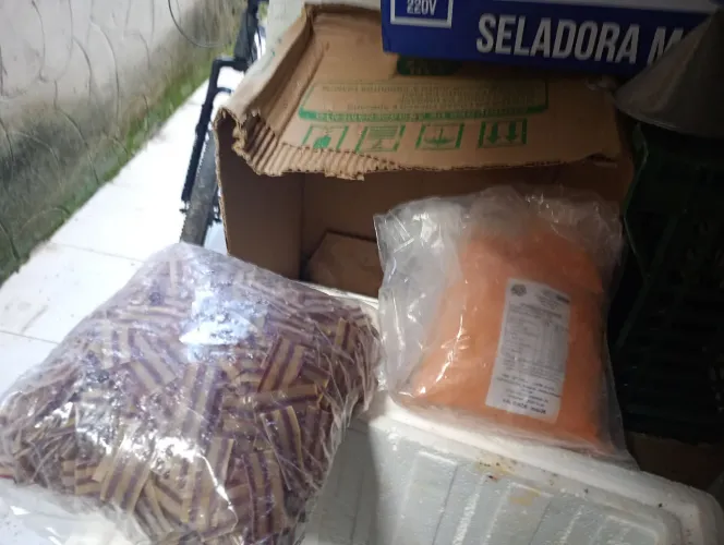 2 kg paletes de trigo para pururuca mais 1 kg de sal de bacon