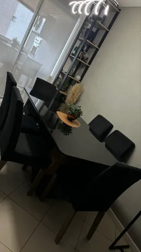 Vende se mesa de jantar 6 lugares