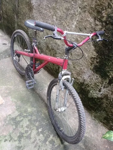 Bicicleta 26 Caloi de alumínio